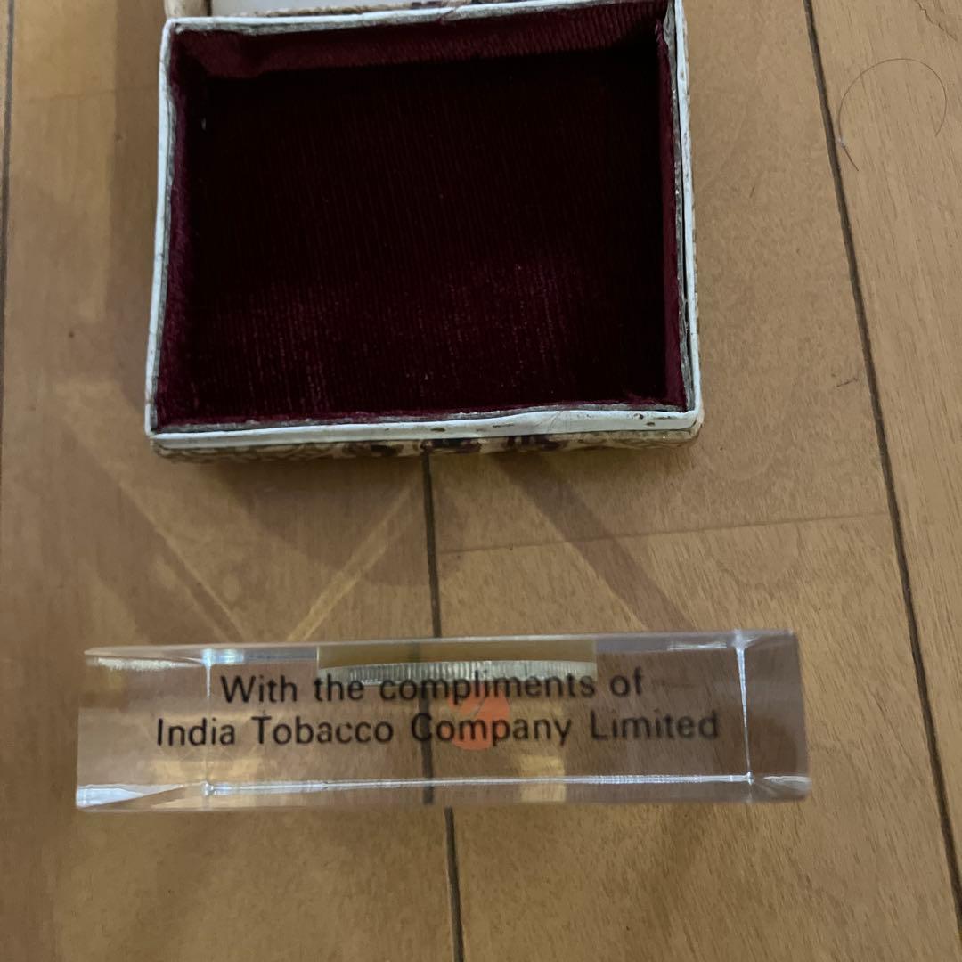 インド10ルピー銀貨 ガンジー クリスタルペーパーウエイト - メルカリ