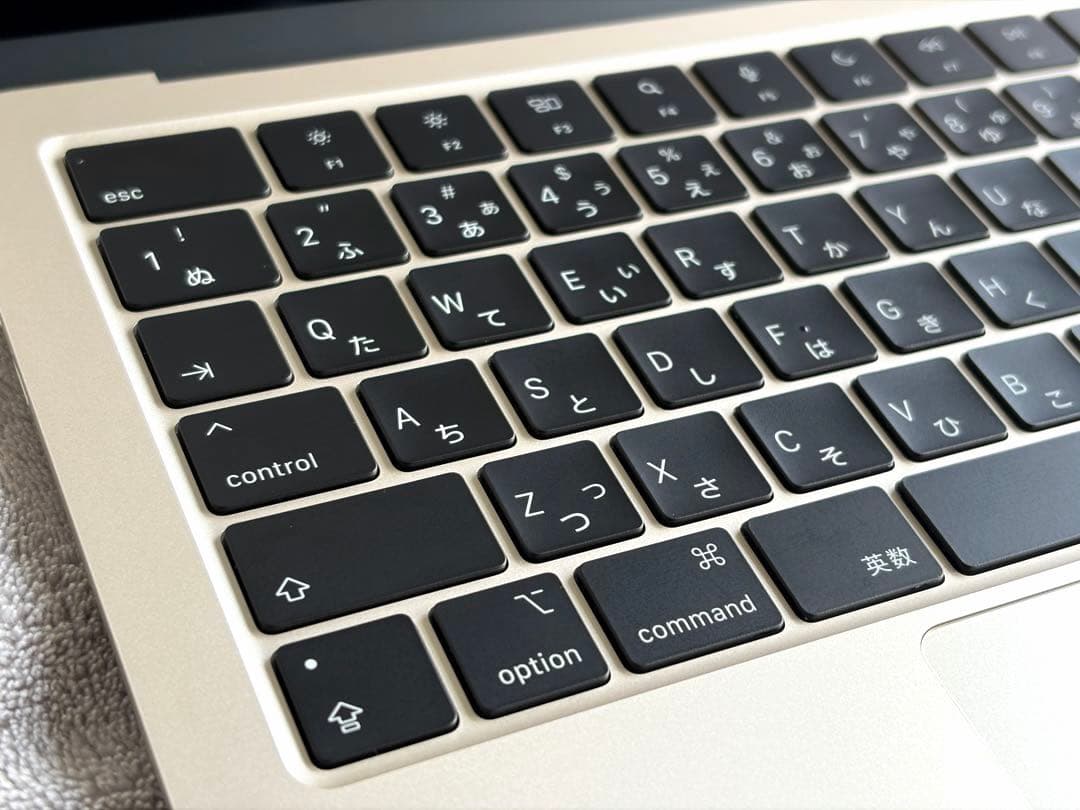 【極美品】MacBook Air M3 2024/13/256GB スターライト