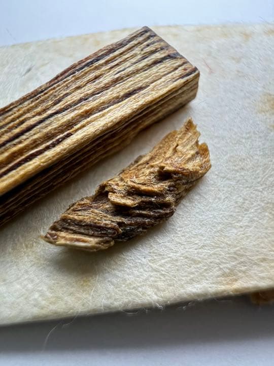 古渡命銘木 百八十種名香　伽羅　銘【龍頭】0.195g 香木/お香/沈香/伽羅