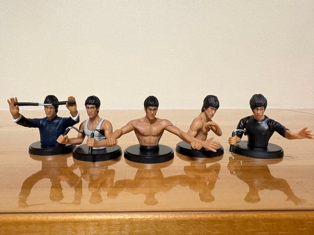 ブルース・リー フィギュアセット 5体 - メルカリ