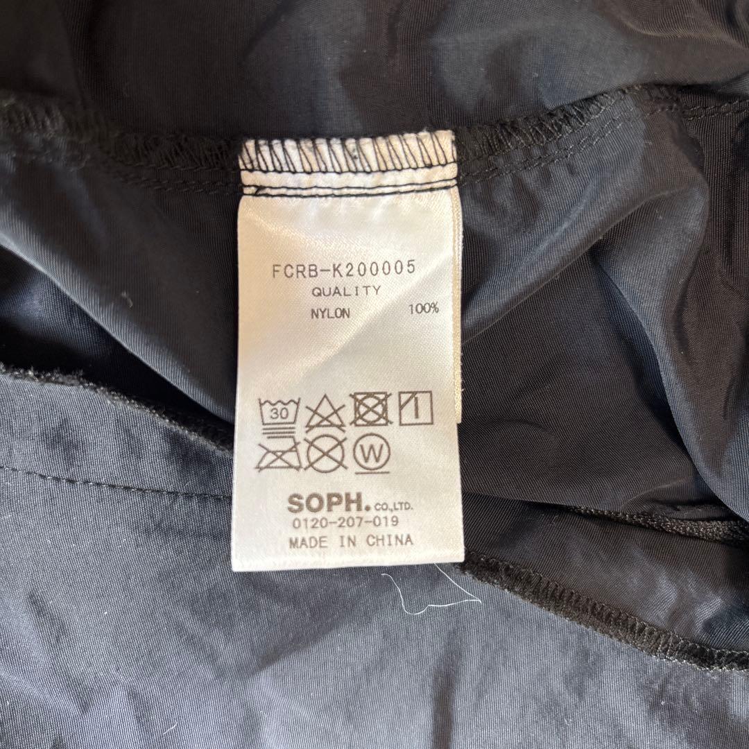 マウンテンパーカー　F.C.Real Bristol フード付きジャケット