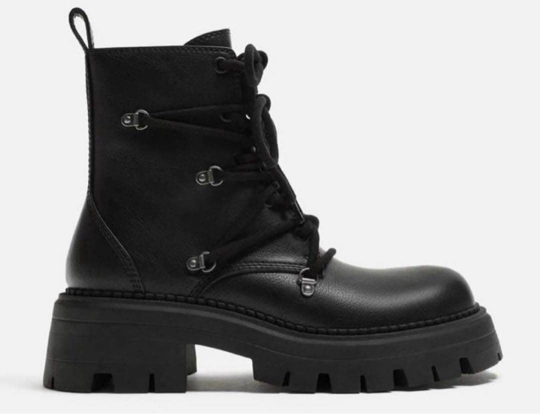 ZARA ボリュームレースアップブーツ 39 - メルカリ