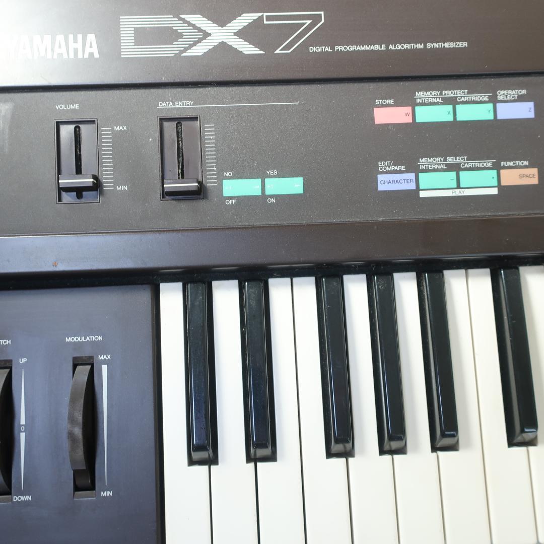 YAMAHA DX7 シンセサイザー 61鍵盤 名機 ビンテージシンセ - メルカリ