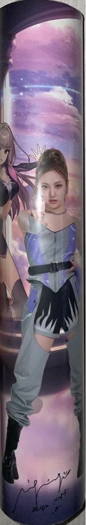 aespa 四人直筆サイン入りポスター Epic7 - メルカリ