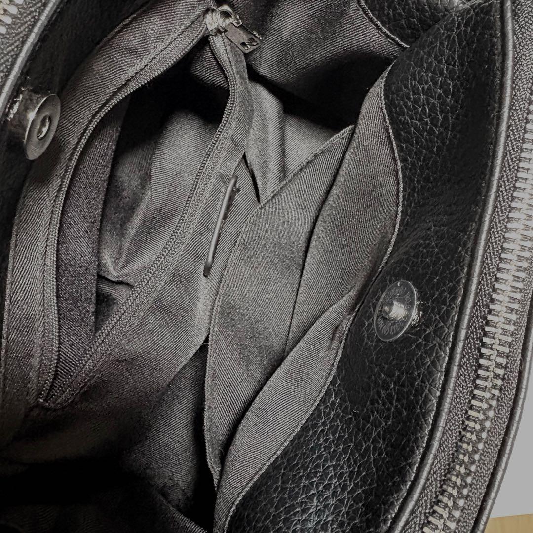 nouer 2way ショルダーバッグ ブラック チャーム3点付き - メルカリ