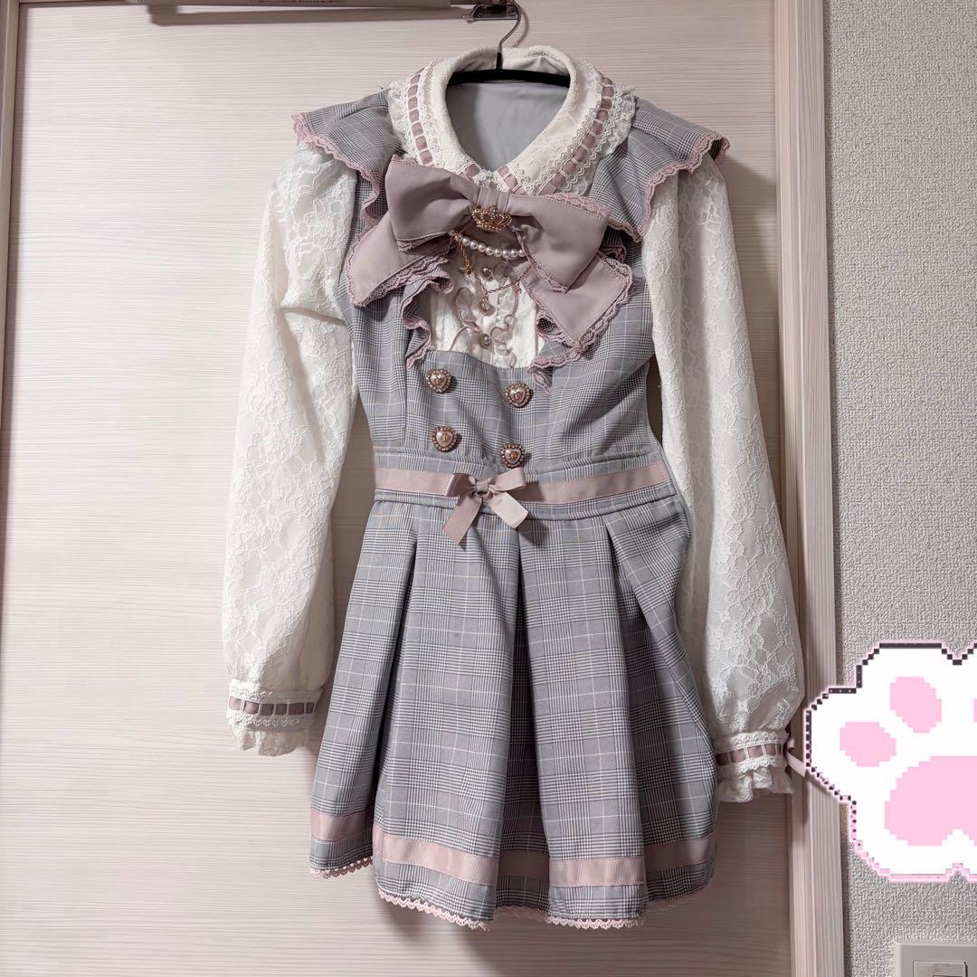 ☆24時間以内発送☆ LIZLISA リズリサ ダブルハートラッフル