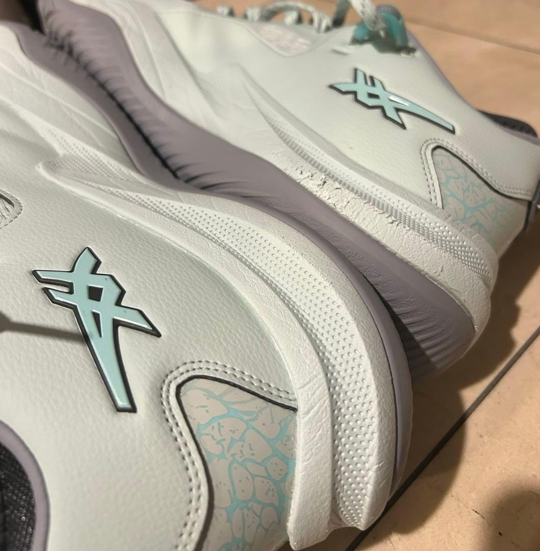 シューズ(男性用) asics NOVA SURGE LOW 2 28.5cm