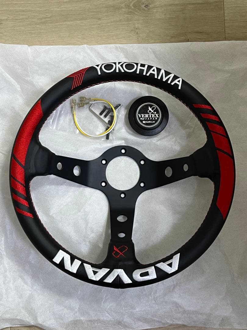 未使用【YOKOHAMA ADVAN VERTEX】ステアリング　レザー 未使用【YOKOHAMA ADVAN VERTEX】アドバン ヴェルテックスステアリング