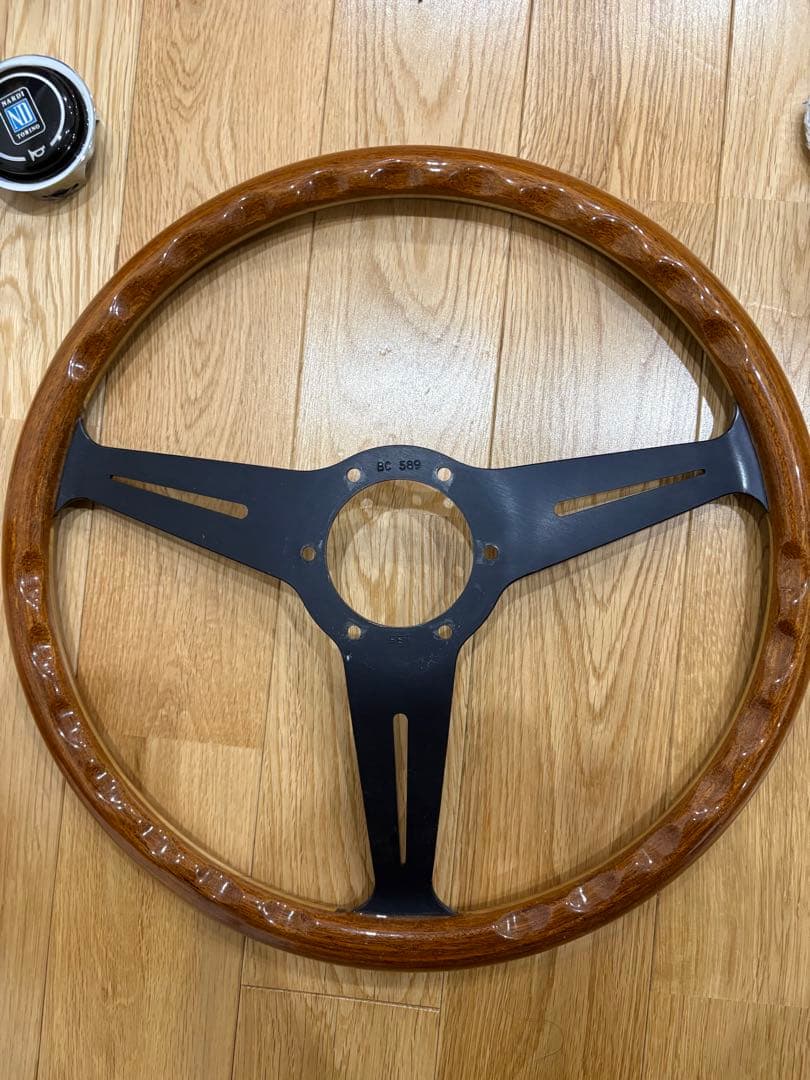 明日まで値下げ！NARDI ステアリング 36φ - メルカリ