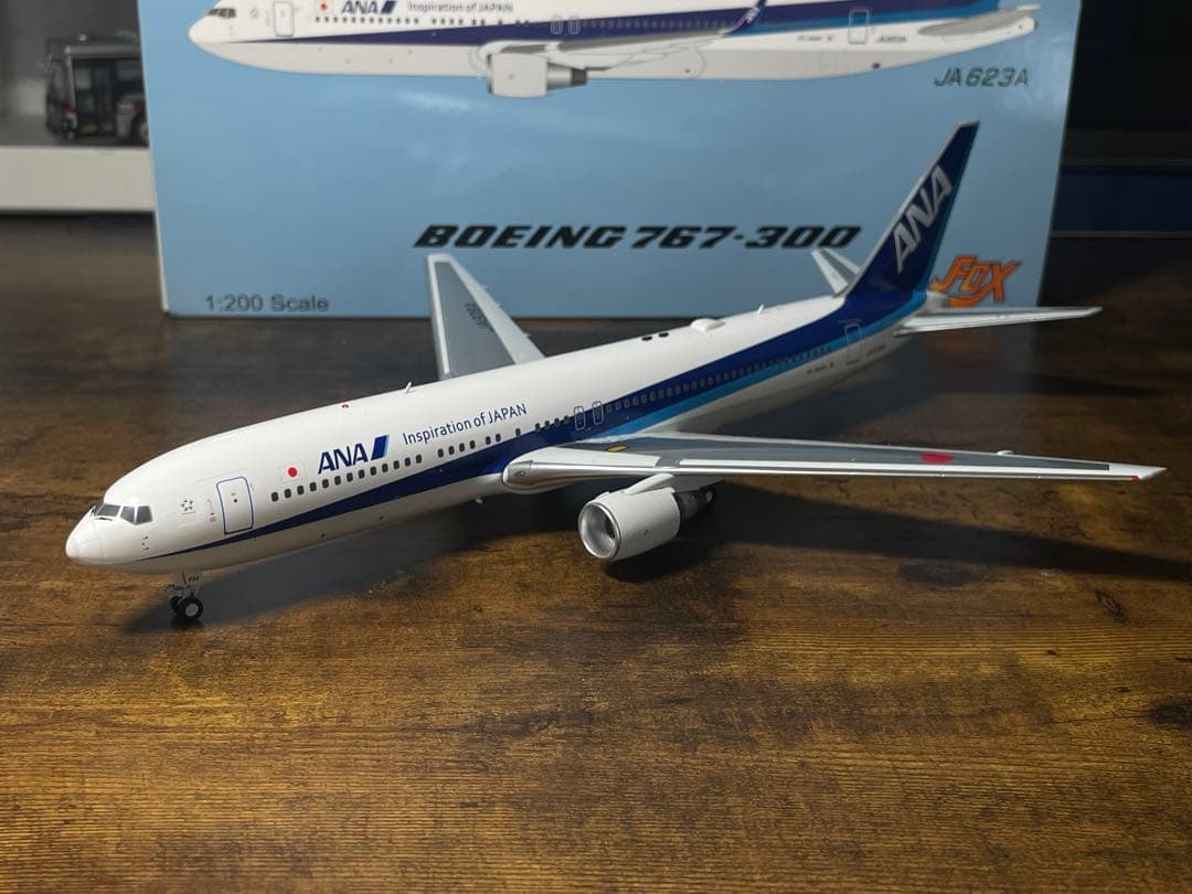 ANA B767-300 1/200 JFOX製 - メルカリ