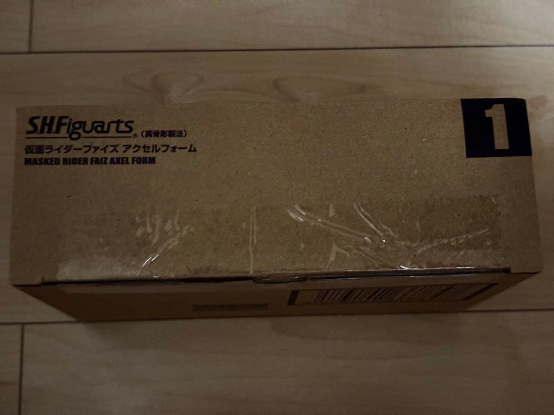 S.H.Figuarts（真骨彫製法）仮面ライダーファイズ アクセルフォーム