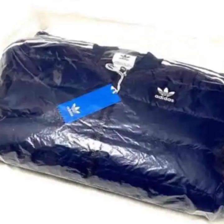 Mサイズ アディダス スーパースター トレフォイル ライトダウン - メルカリ