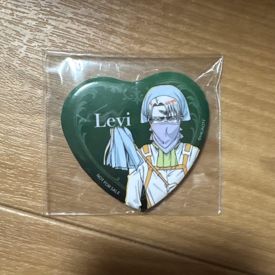 進撃の巨人 WIT STUDIO リヴァイ ハート型 缶バッジ - メルカリ