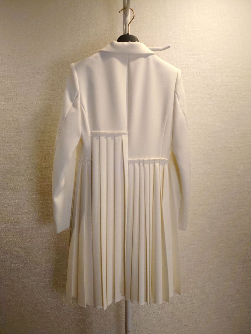 フォクシーニューヨーク定価13万ワンピ、コートにも♪、プリーツ