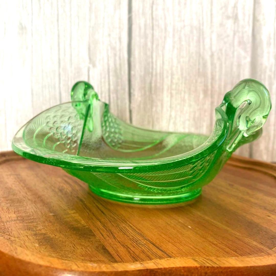 ウランガラス スワン キャンディディッシュ - メルカリ