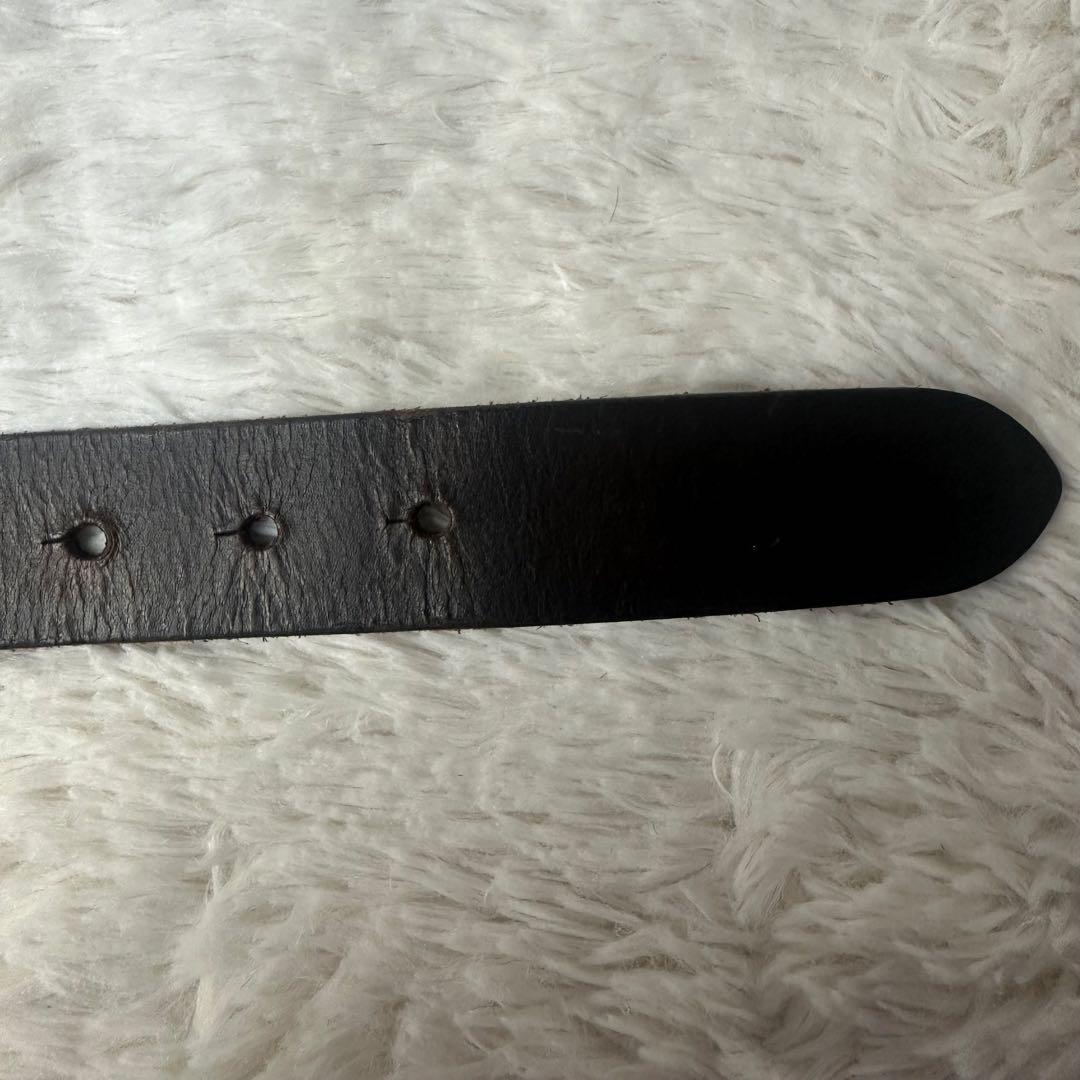 ヴィヴィアン レザーベルト フラワーデザイン オーブ型押印 - メルカリ