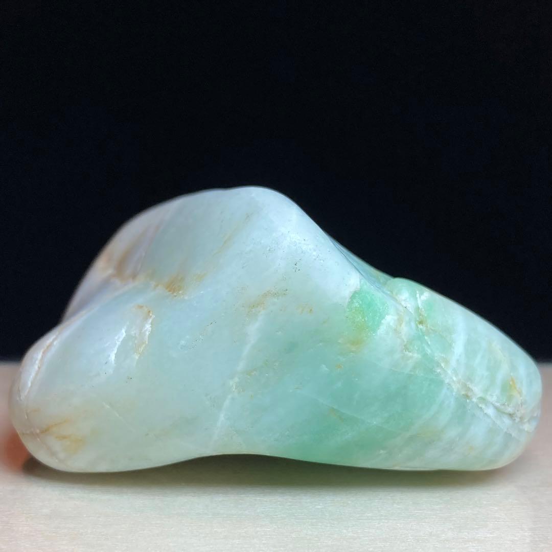 【専用品】 糸魚川翡翠　ロウカン質 翡翠　原石　150.6ｇ