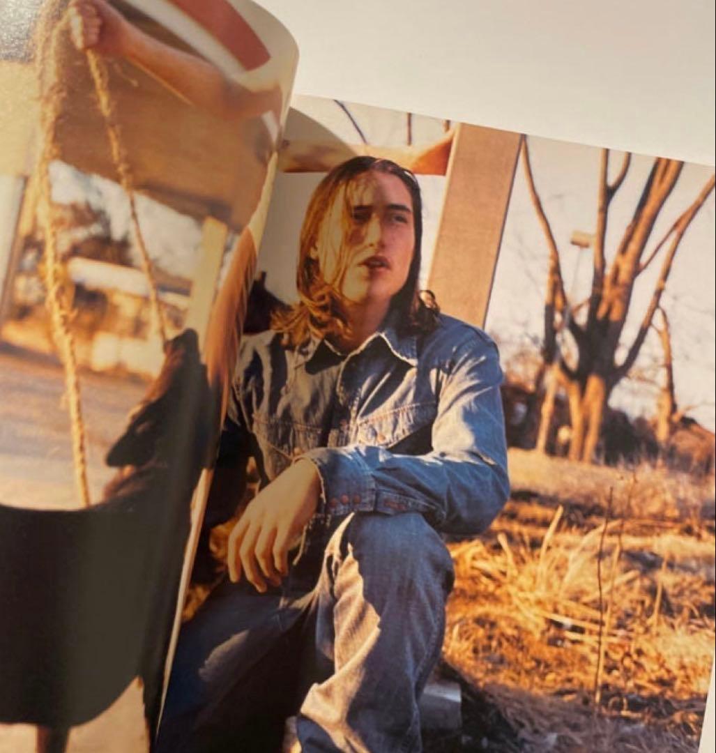 ケイト•モス表紙‼️ i-D Magazine KATE MOSS - メルカリ