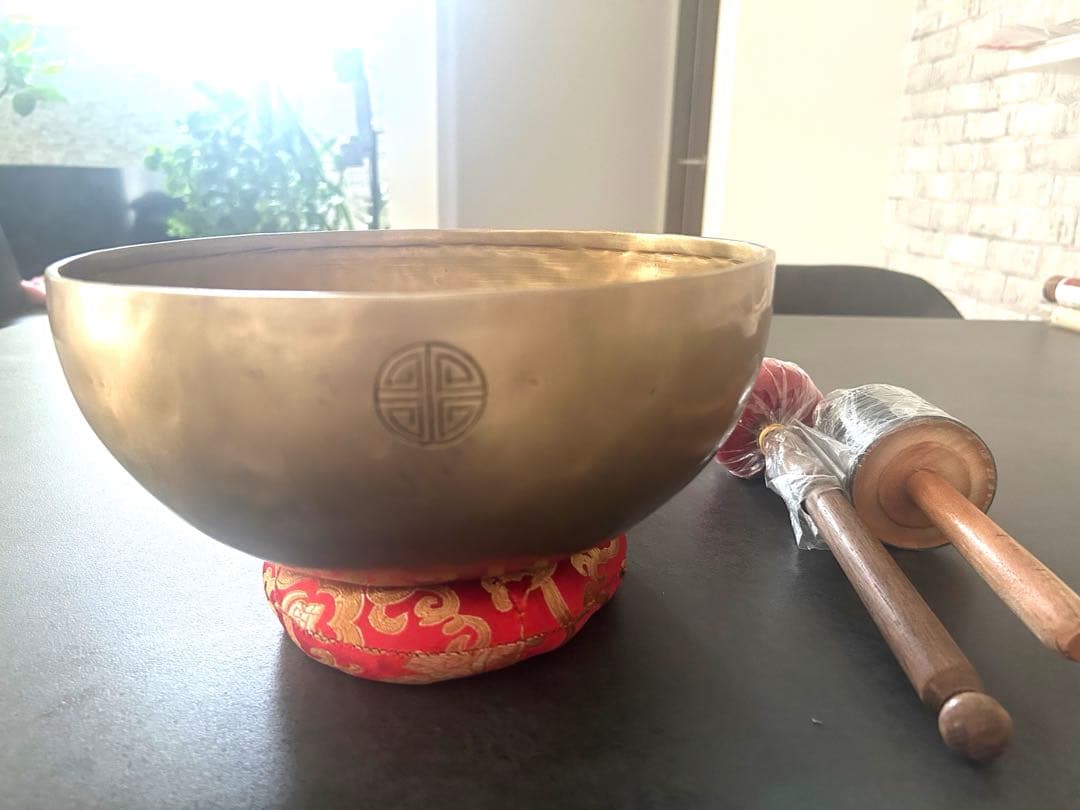 フルムーン マットゴールド シンギングボウル 26.5cm