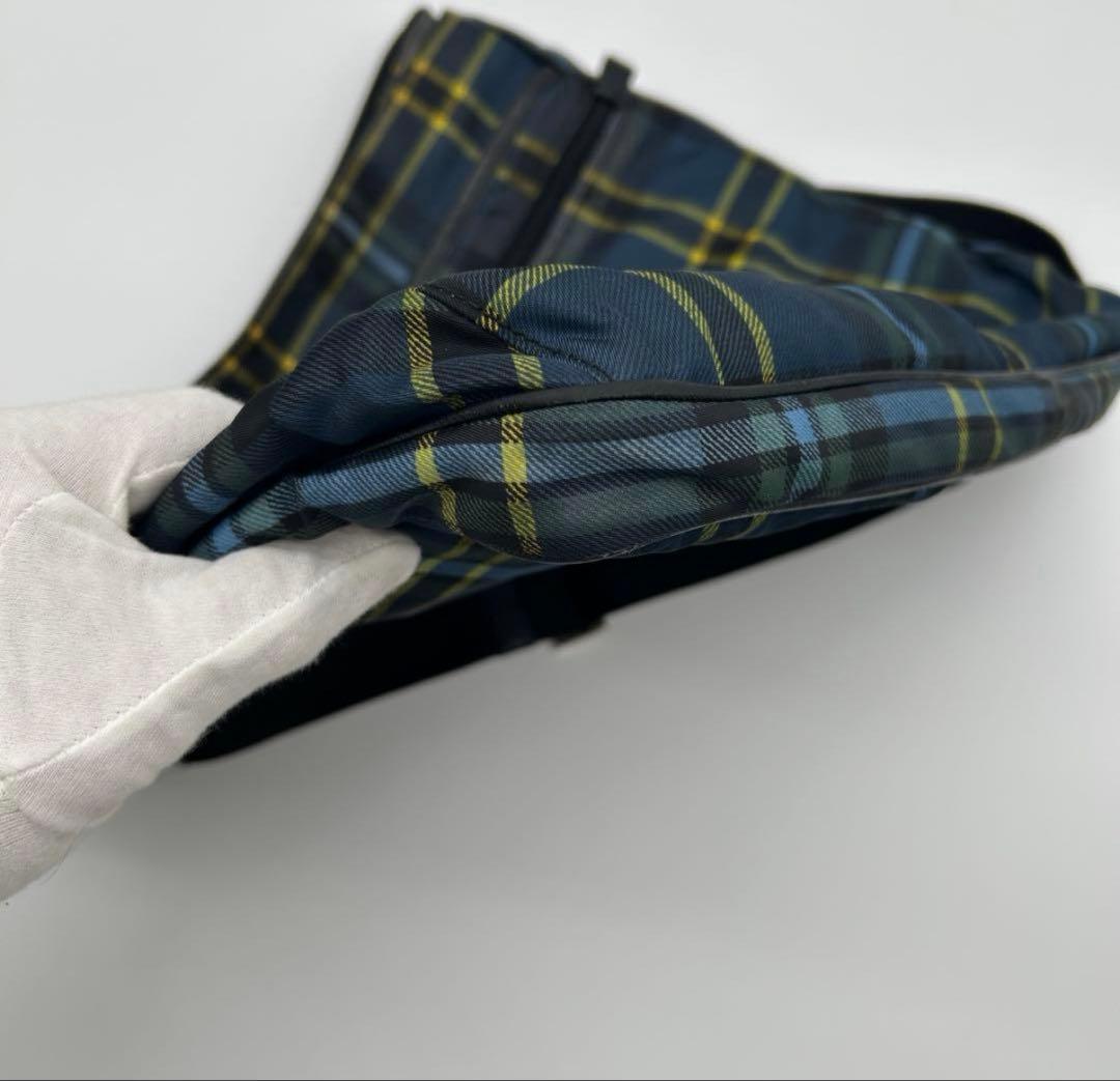 PRADA ショルダーバッグ タータンチェック ナイロン グリーン - メルカリ