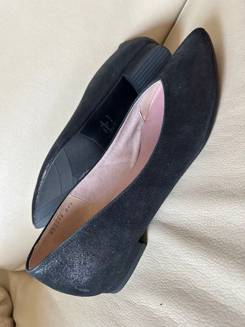 未使用銀座かねまつ フラットシューズ Vカット定価21,000円 24.5cm