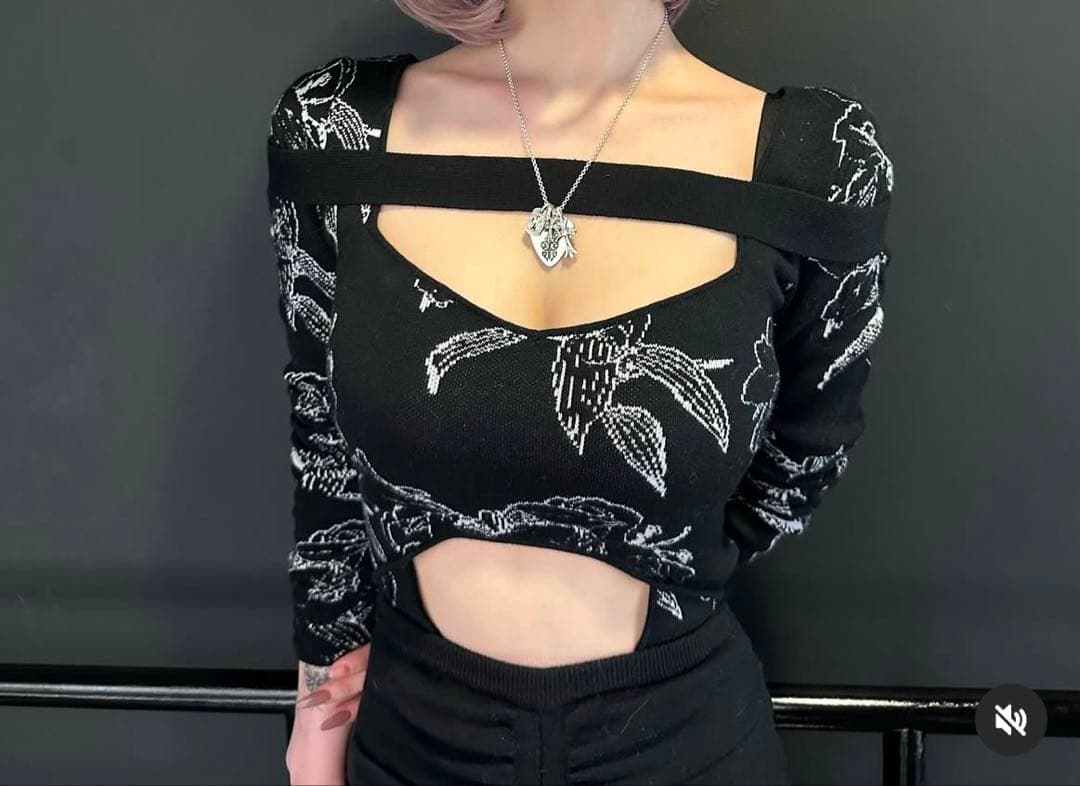 melt the lady lily open tops black - メルカリ