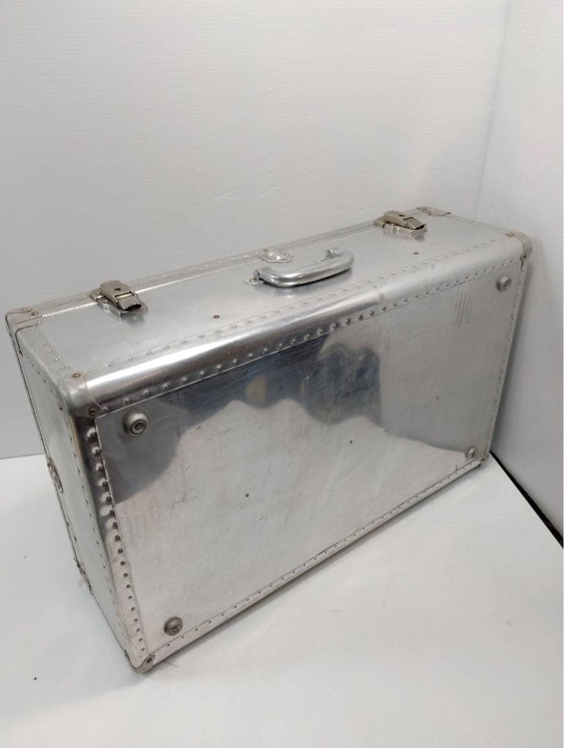 【希少】ヴィンテージ アルミトランク スーツケース インダストリアル 昭和レトロ 希少】ヴィンテージ アルミトランク スーツケース インダストリアル