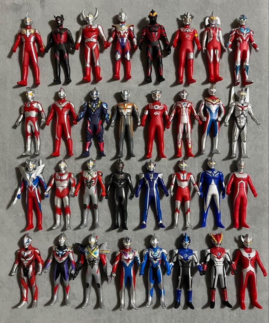 ウルトラマンソフビ 59体 マント3つ付き☆ - メルカリ