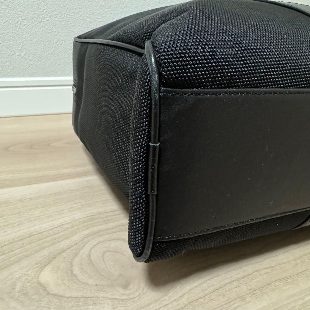 高級感 ジョルジオアルマーニ ビジネスバッグ 黒 A4 PC収納可 南京錠