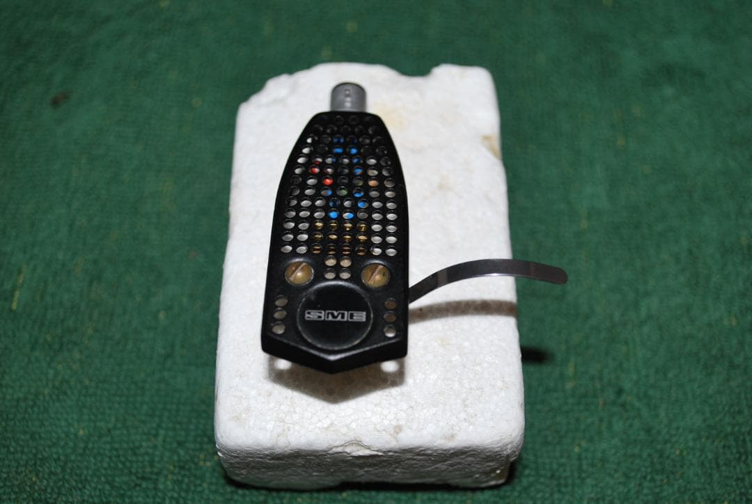 SMEへッドセル3009用エンパイア4000D1・リード線付き中古品の出品です。 SMEへッドセル3009用・エンパイア4000D1・リード線中古の出品です