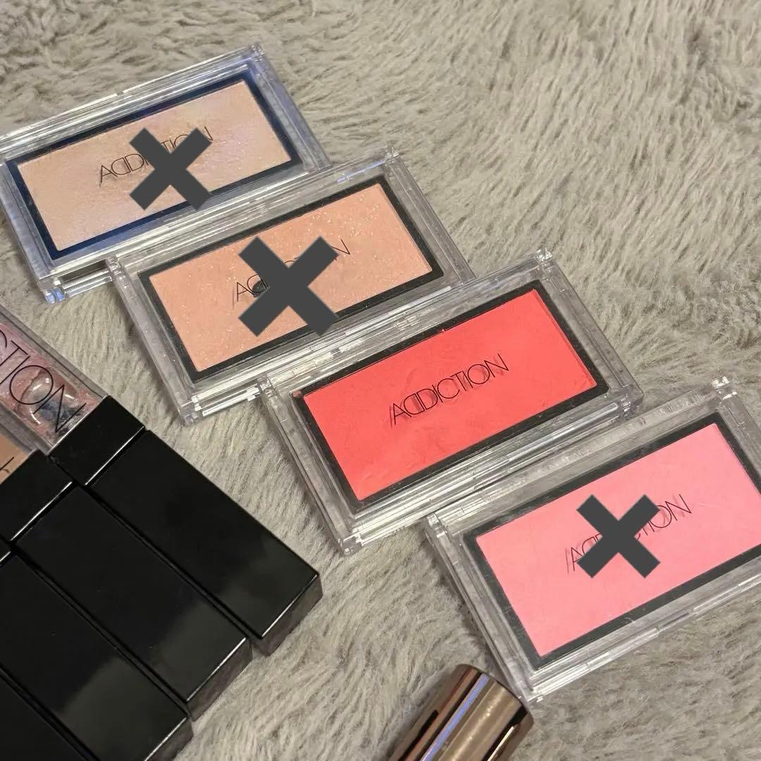 コスメまとめ売り チーク リップ コンシーラー ネイルなど - メルカリ