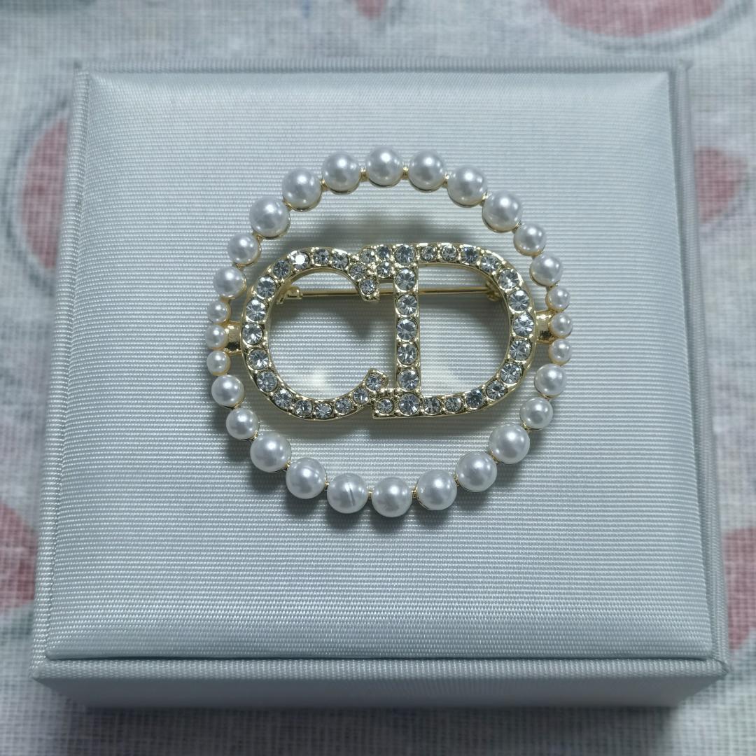 ディオール DIOR パール ブローチ ゴールド 希少◇ ディオール ブローチ コピージャケットに♪ ゴールド パール