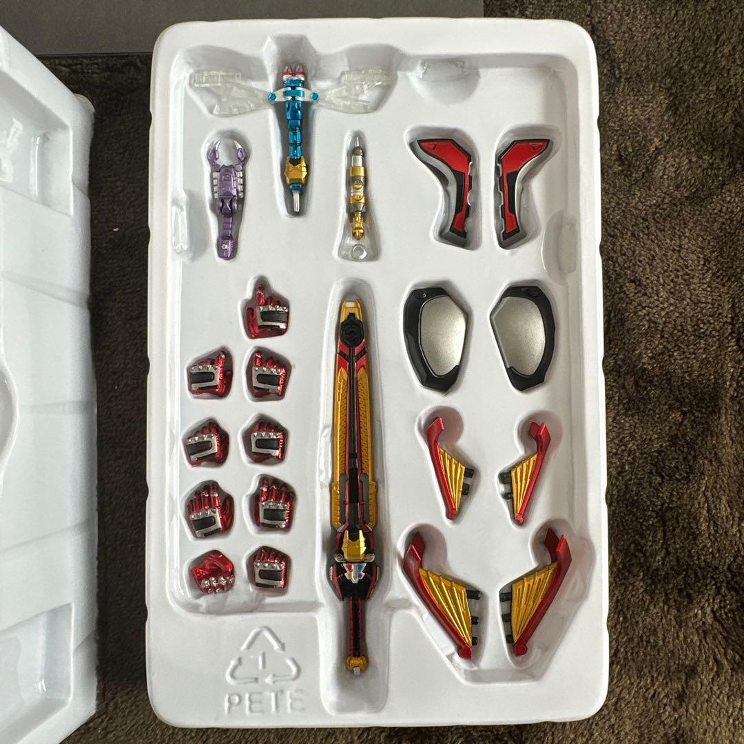 S.H.Figuarts 真骨彫製法　仮面ライダーハイパーカブト