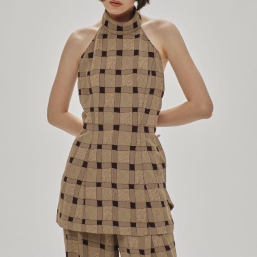 トップス toomi CROPPED LONG SLEEVE TURTLE TOP – Black – Norma Kamali