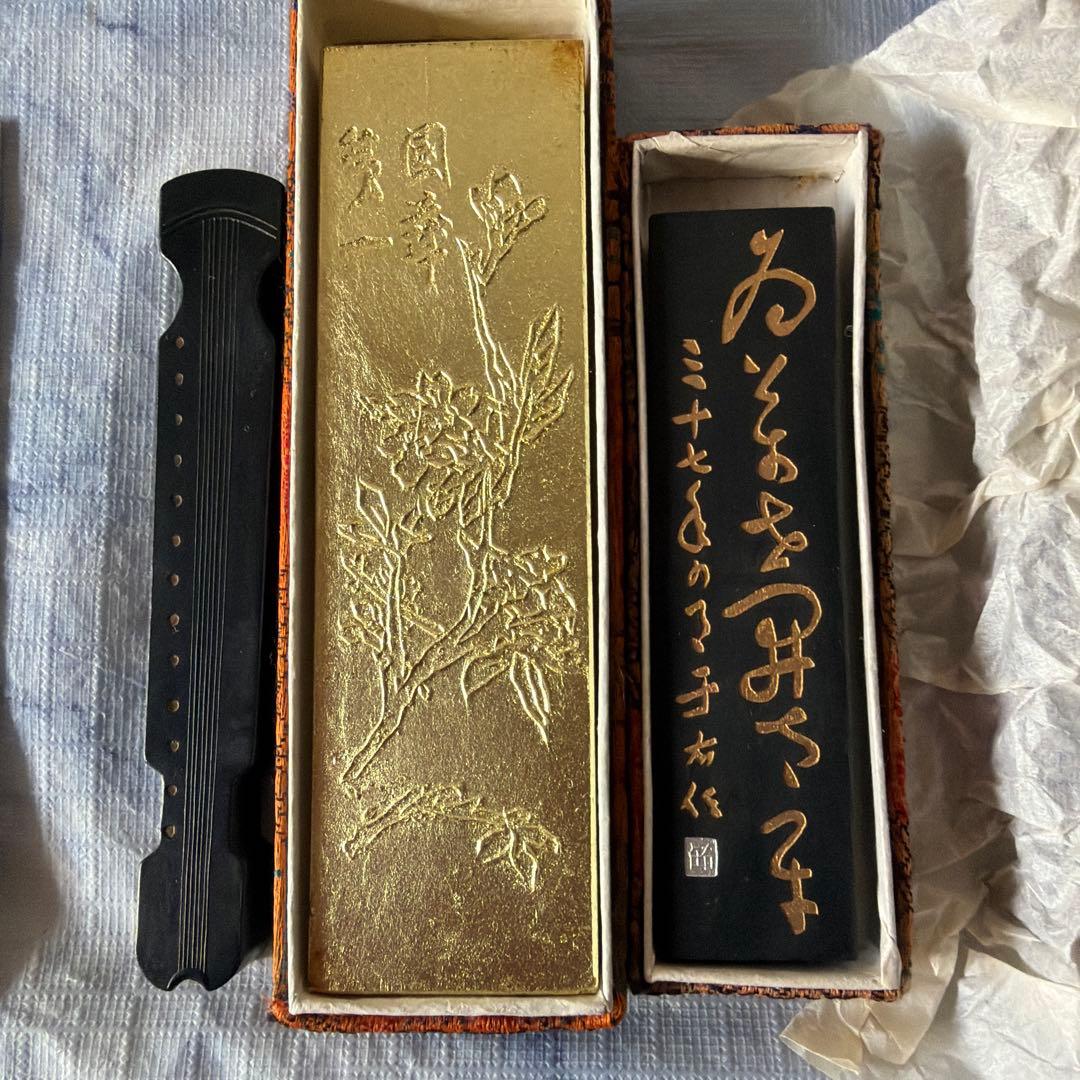 墨 唐墨 朱墨 中国 書画 習字 硯 China