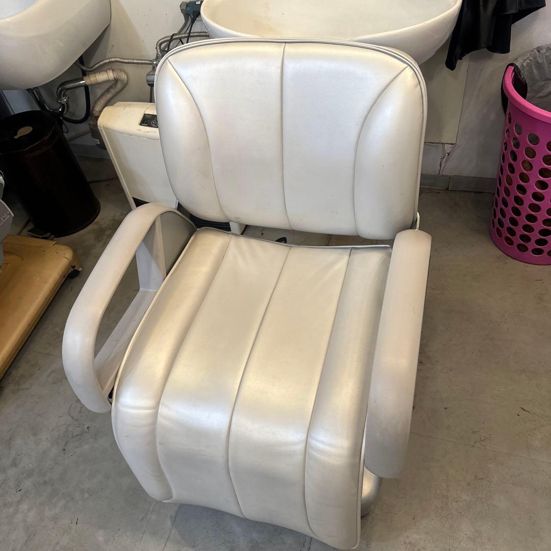 TOTO 掛壁式シャンプー台 楽天市場】【Pトラップ（壁排水）】『TOTO製シャンプーボール