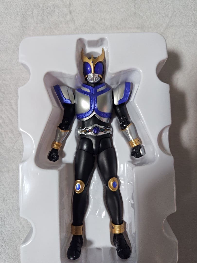 S.H.Figuarts　真骨彫製法　仮面ライダークウガ　タイタンフォーム