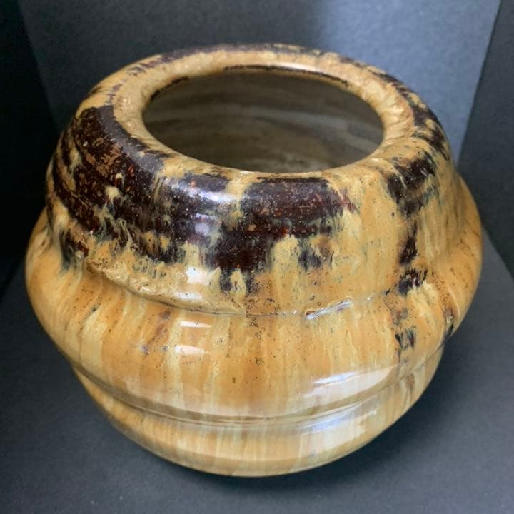 古高取八蔵手(八山) 流釉水指 江戸初期 (小さな蕾)掲載品 茶道具