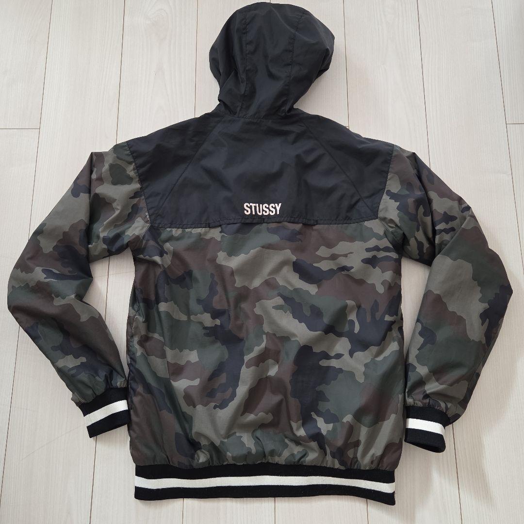 Stussy 迷彩 フード付きナイロンジャケット - メルカリ
