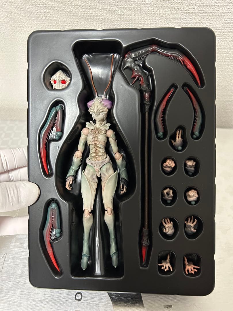 開封品】蟲 VERMIN シリーズ 実験体 B0127 カマキリSEXYiCE - メルカリ