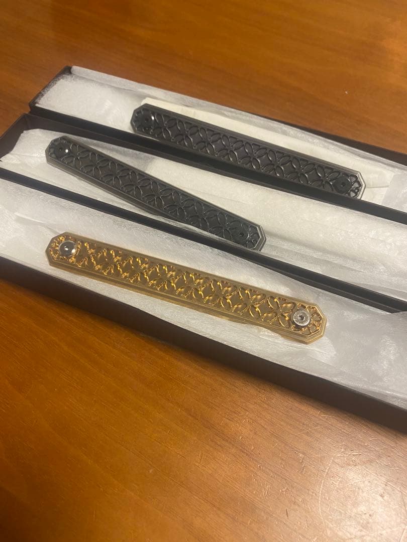 真鍮戦飾　レールカバー　ハンドガード用 Amazon.co.jp: 真鍮製レールカバー ハンドガード用 M-LOK対応 日本製