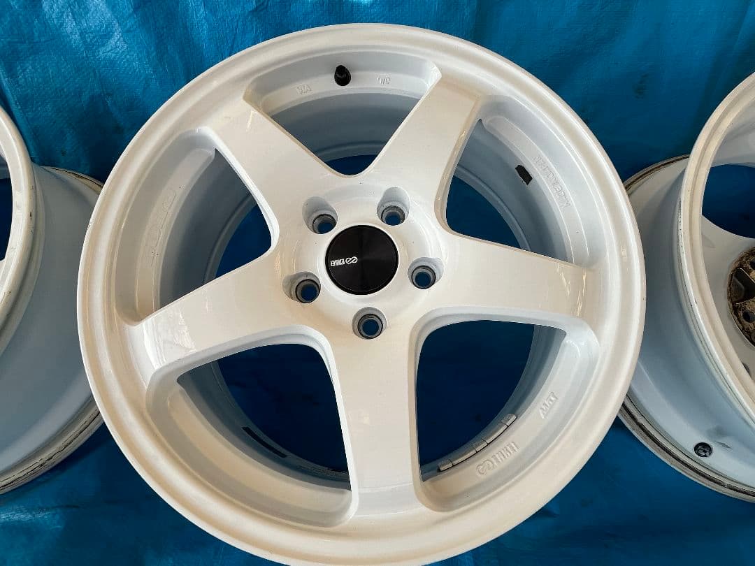 ENKEI エンケイ PF05 17×7.0J 45 PCD114.3 5穴