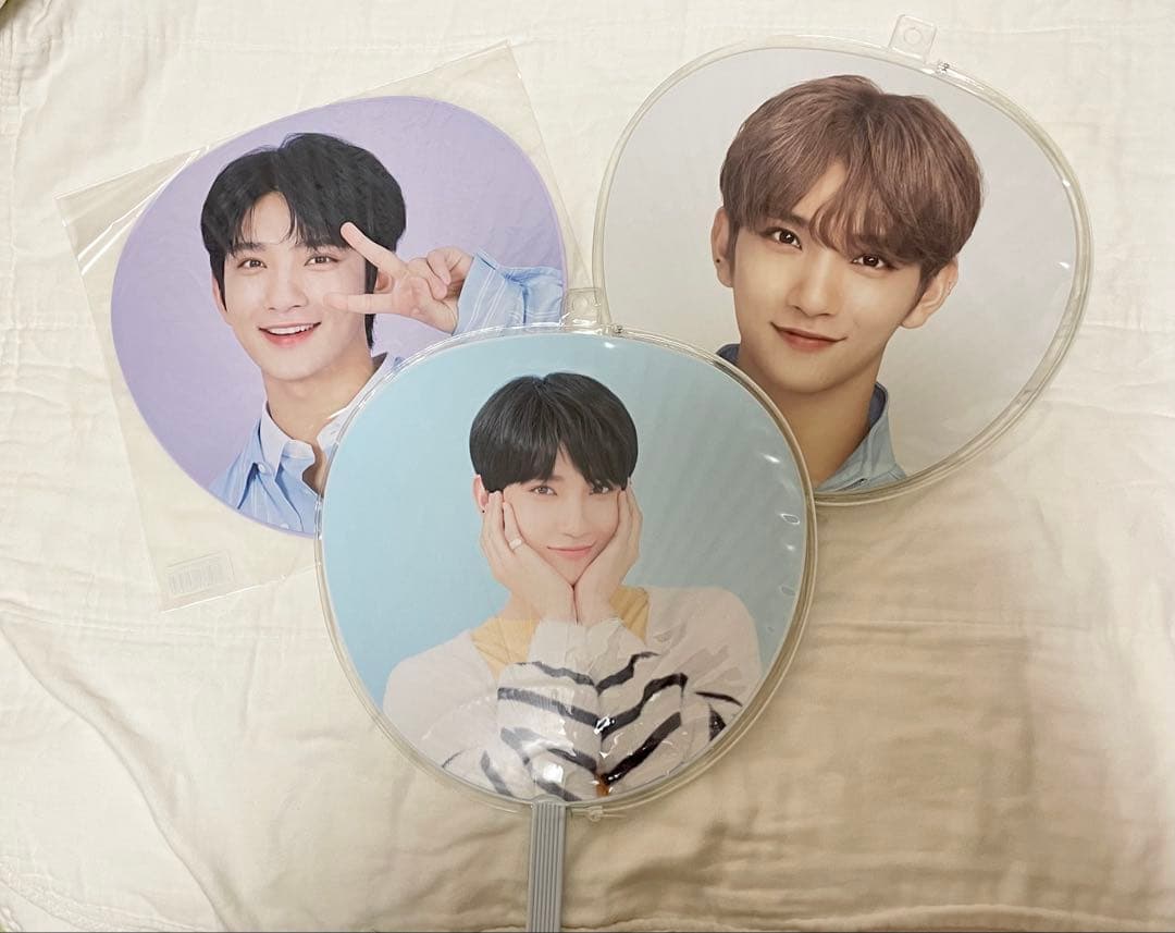 SEVENTEEN ジョシュア うちわセット - メルカリ