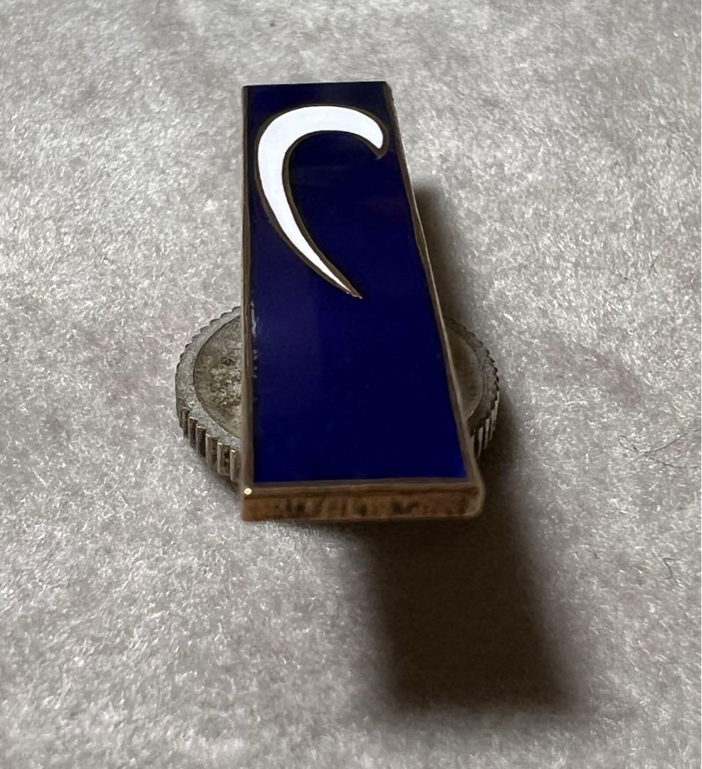 セミアンティークNo.062 ナイキ?の古い社章 - メルカリ