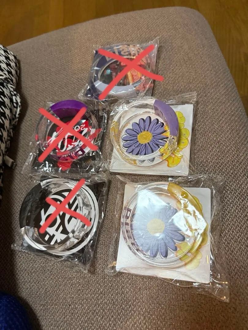 DISH//ライトバングル、ラバーバンド、キーホルダー、リングライトセット DISH// ライブ参戦にライトバングルは必要？ペンラ民が購入してみた