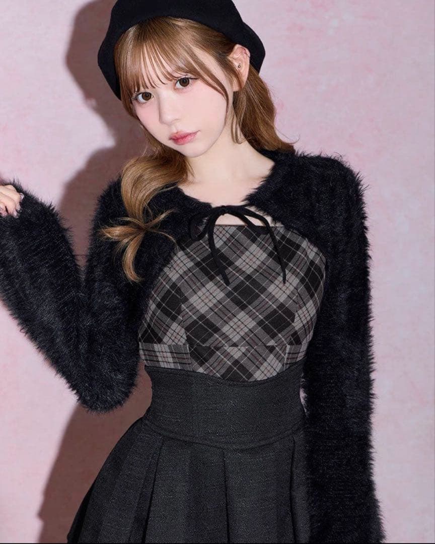 ミシェルマカロン シャギーボレロsetチェックトップス free - メルカリ