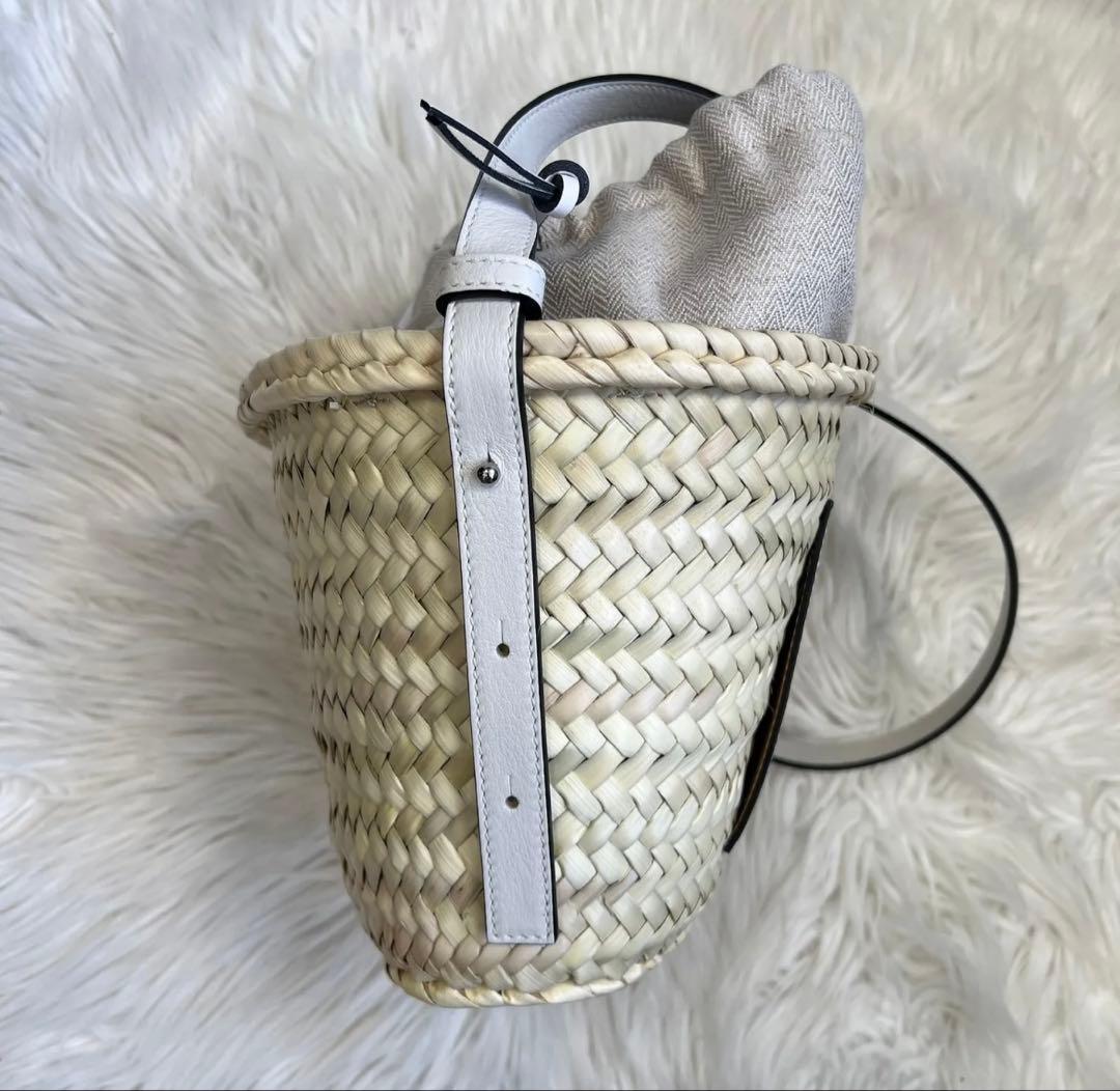 LOEWE かごバッグ ナチュラル ヤシの葉 - メルカリ