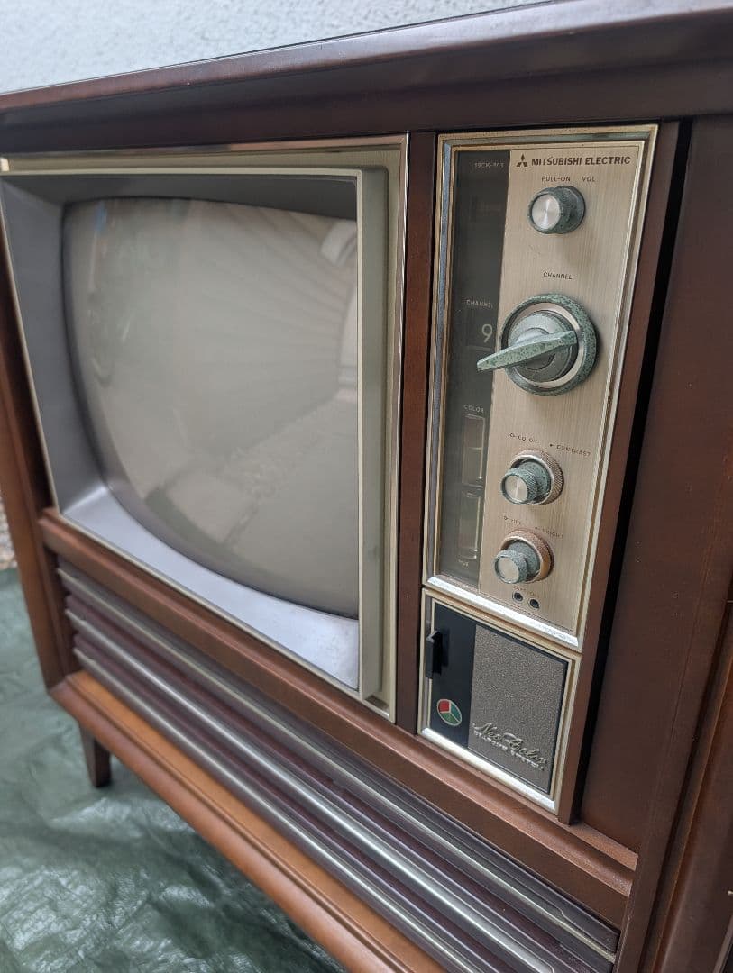 昭和レトロ ブラウン管 テレビ 三菱 ヴィンテージ - メルカリ