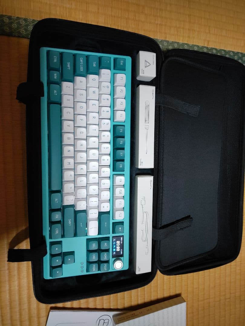 Zoom TKL Dyna Aquamarine カスタムメカニカルキーボード - メルカリ