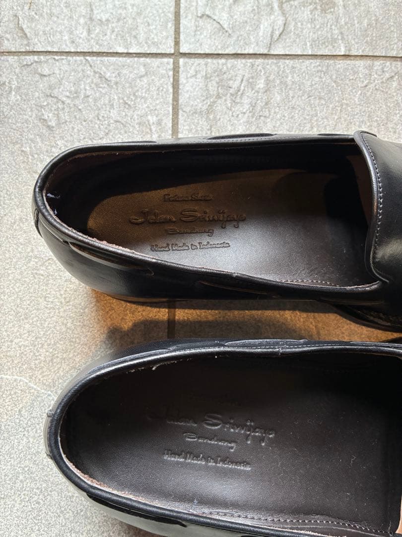 JALAN SRIWIJAYA 黒 タッセルローファー UK8.0 ダイナイト - メルカリ